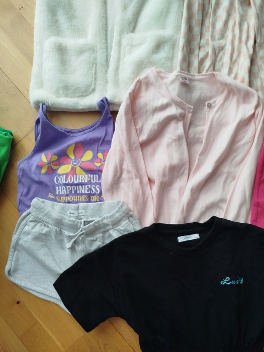 Paka ubrań 134 na dziewczynkę