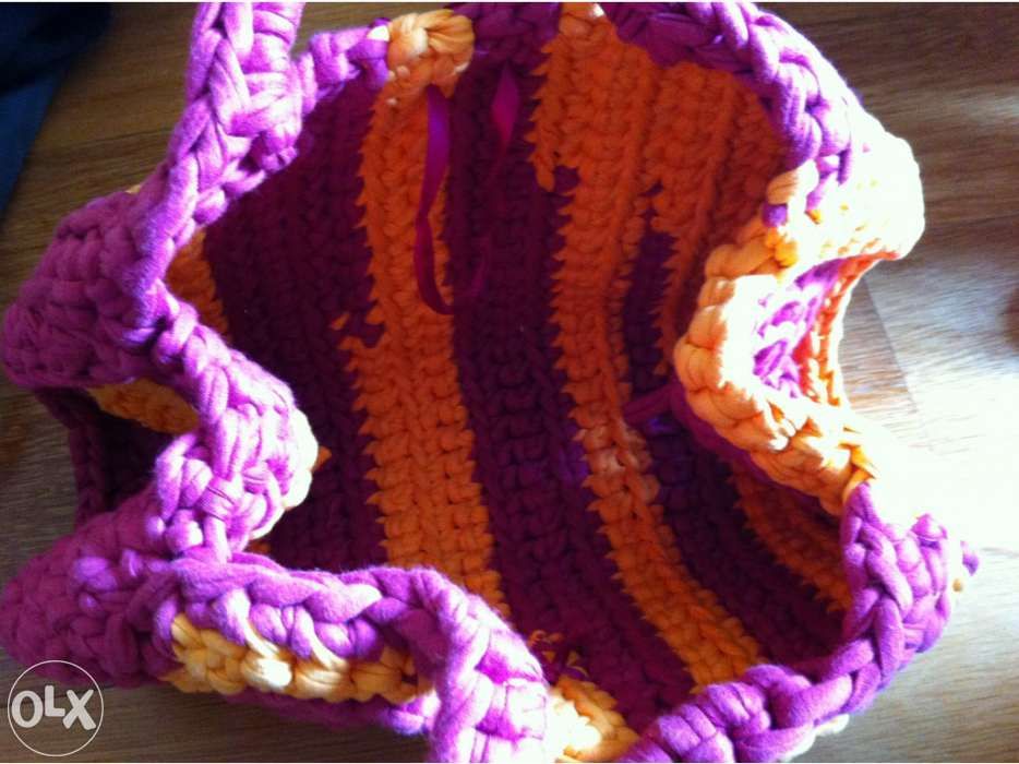 Bolsa rosa e amarela