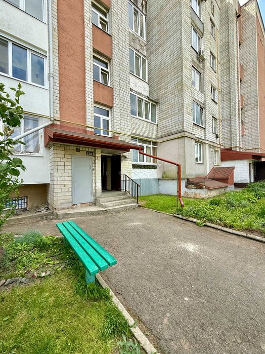 Продається 2-кімнатна квартира 51.2 м² вул. Шептицького, м. Ходорів