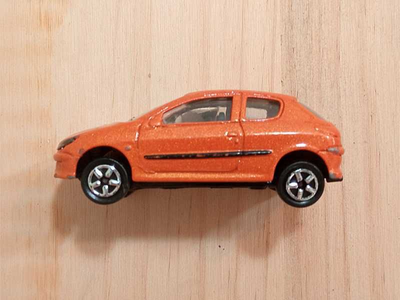 Peugeout 206 - Majorette