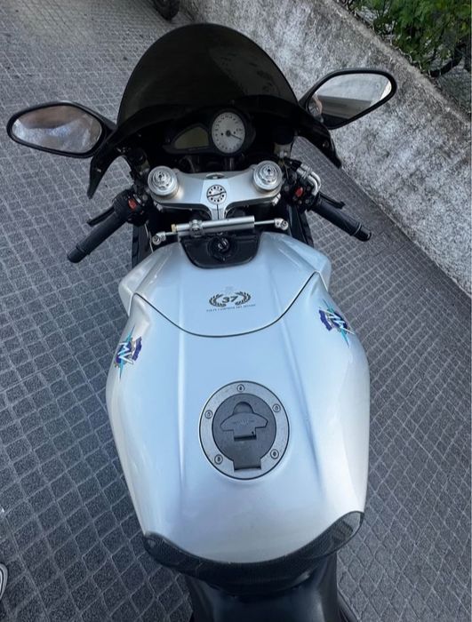 MV Agusta F4 1000 S 1+1 (2006) – 17.500 km – Escape Silmotor & Full Carbono