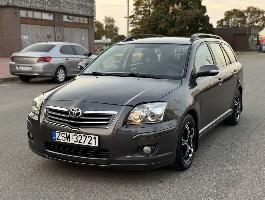 Toyota Anensis 2.0 D4D, Рестайлинг, 6ст механика