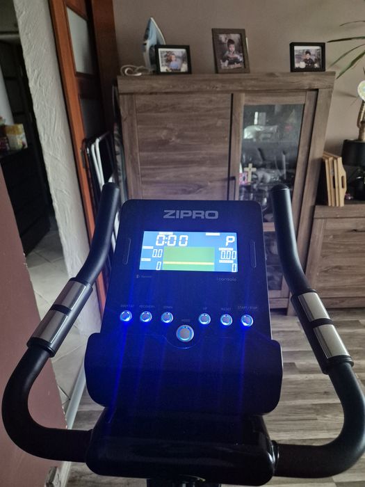 Rower stacjonarny zipro rook