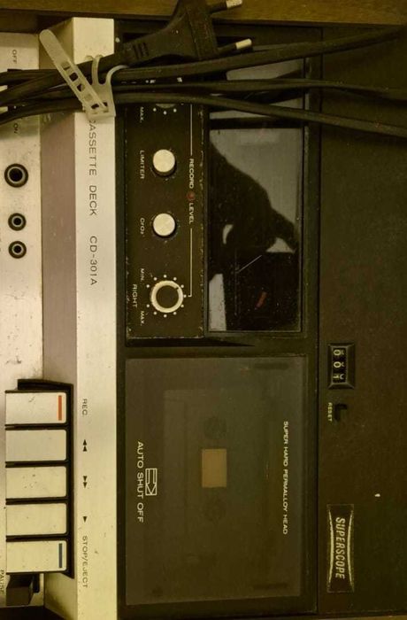 Leitor Cassetes + Amplificador + Sintonizador - Anos 70/80