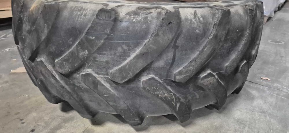 Pneu 580/70 R38 - Trator