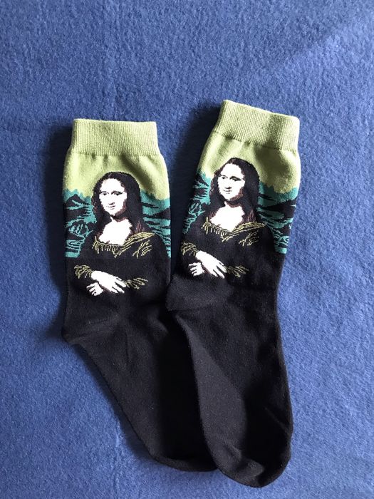 Meias novas do filme nightmare before christmas e da mona lisa
