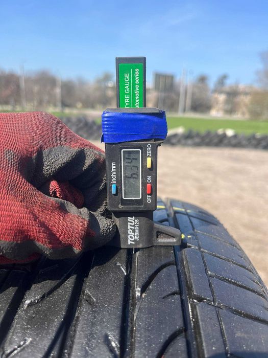 Пара шин Bridgstone Dueler H/P 215/60 R17