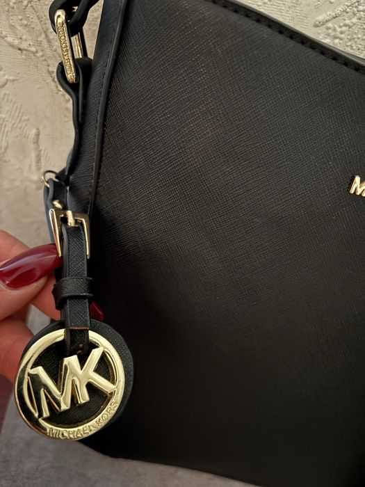 Сумка  брендова  Michael Kors