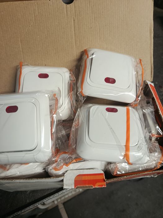 Вмикач світла  внутрішній.