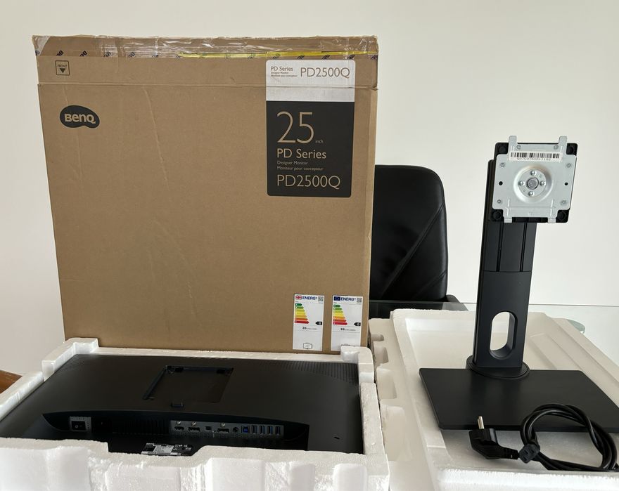 Sprzedam Monitor BenQ PD2500Q z uszkodzoną matrycą