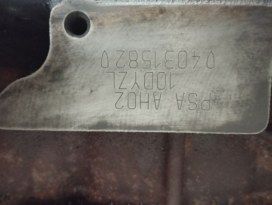 Wał korbowy z panewkami  PSA AH02 180KM bardzo dobry stan