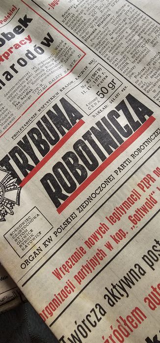 Zestaw starych gazet z lat 1975 trybuna robotnicza, wieczór itp.