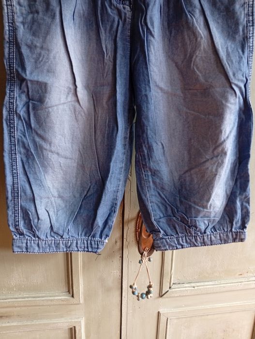 Jeansy, spodnie haremki 6-7 lat