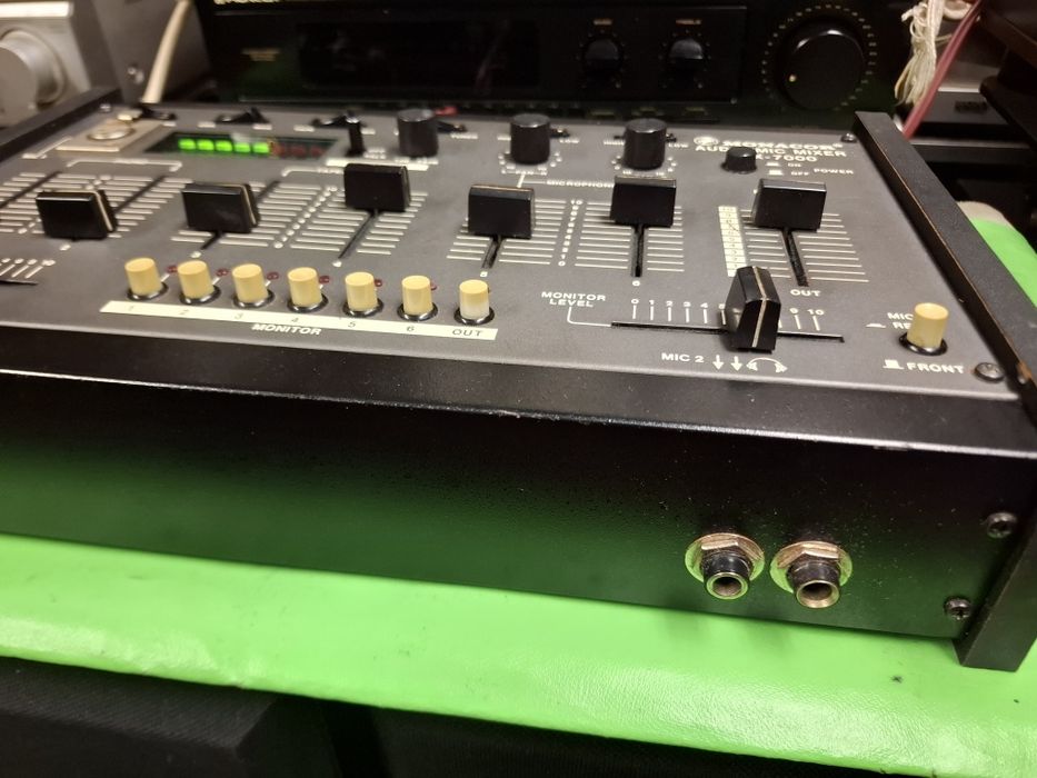 Mixer Monacor MPX-7000