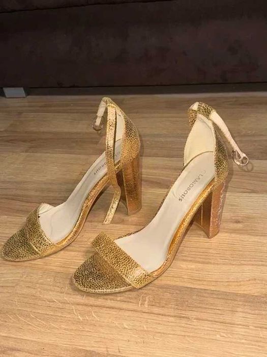 Buty na wesele buty na słupku buty na specjalne okazje