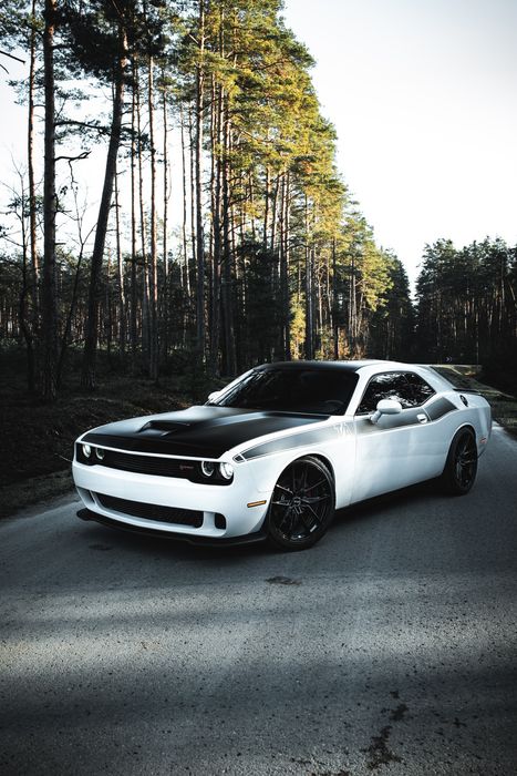 Wynajem Dodge Challenger V8 oraz inne auta.