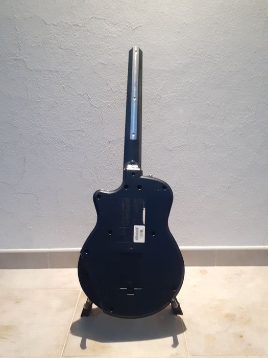 Guitarra Yamaha EZ-AG