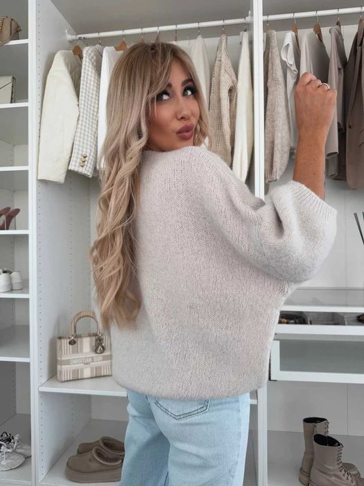 Sweter oversize, Lana moher-