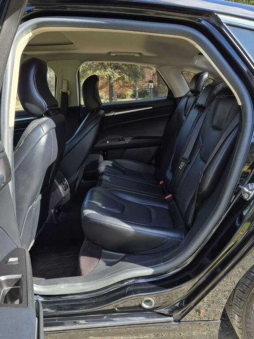 Ford Fusion Titanium      2017