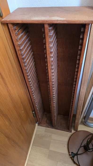 Estante para CD's em pinho