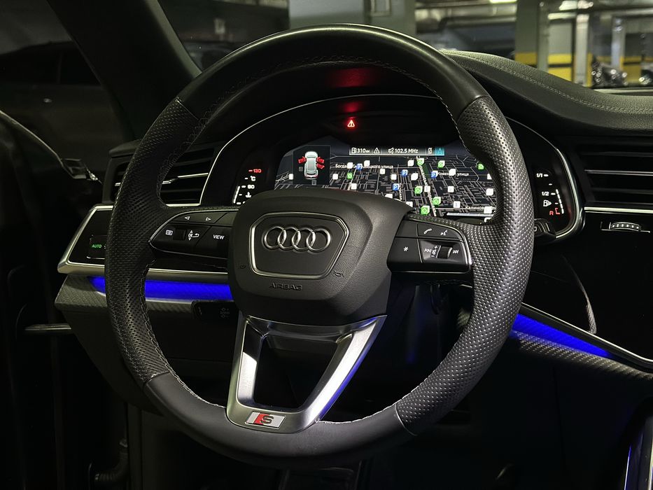 Продам Audi SQ8 2023