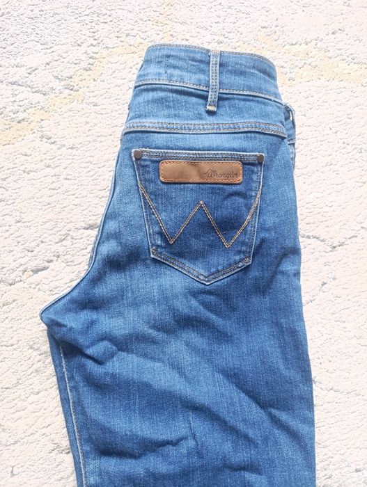 Damskie jeansy Wrangler 34