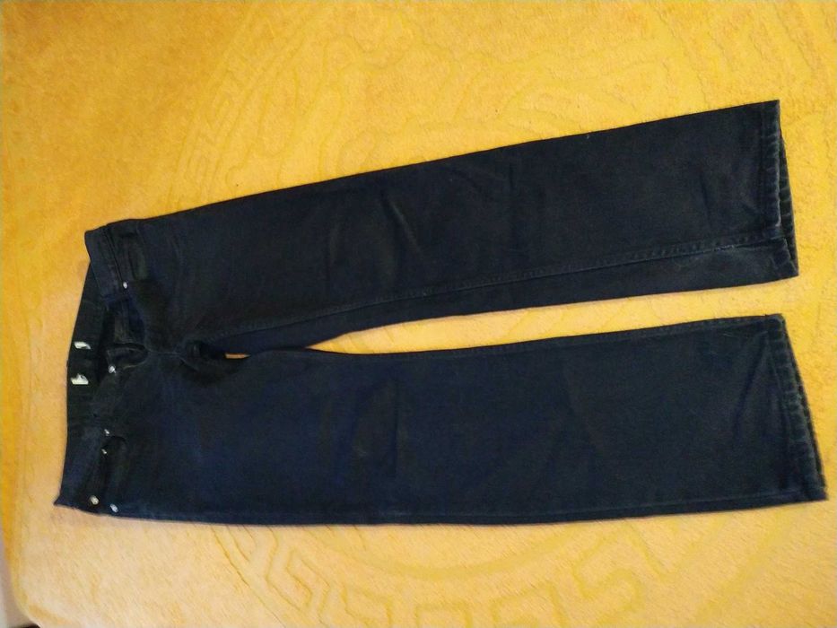 Джинсы Kenzo ( Италия, размер 33, чёрные )