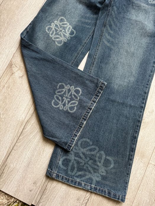 Loewe нові джинси з біркою прямі широкі