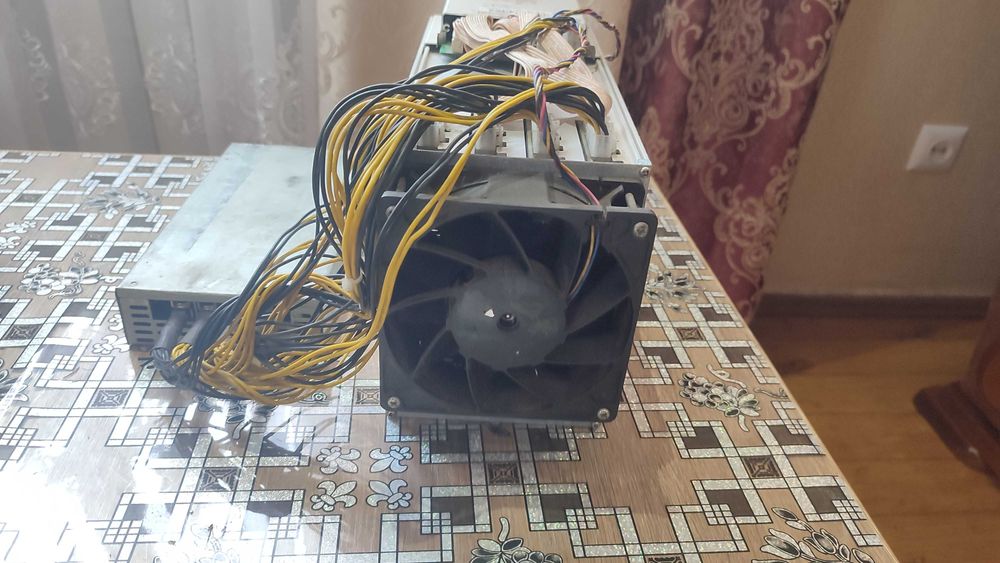 Antminer L3+ ASIC для майнінгу