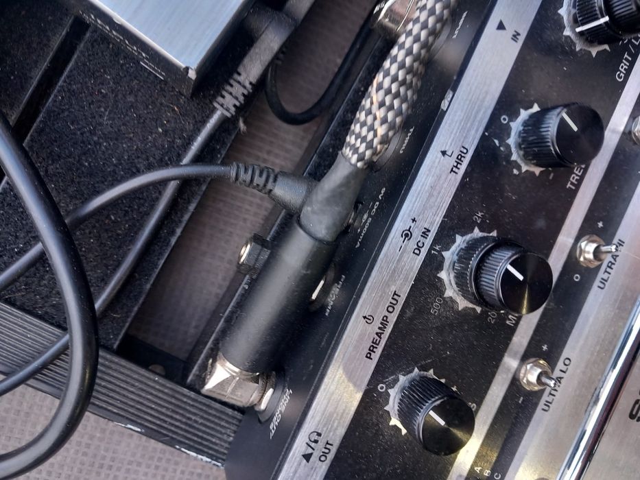 Ampeg sgt di pedal di com cab sim da ampeg