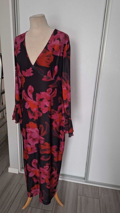 elegancka sukienka na podszewce w roz48 / nowa