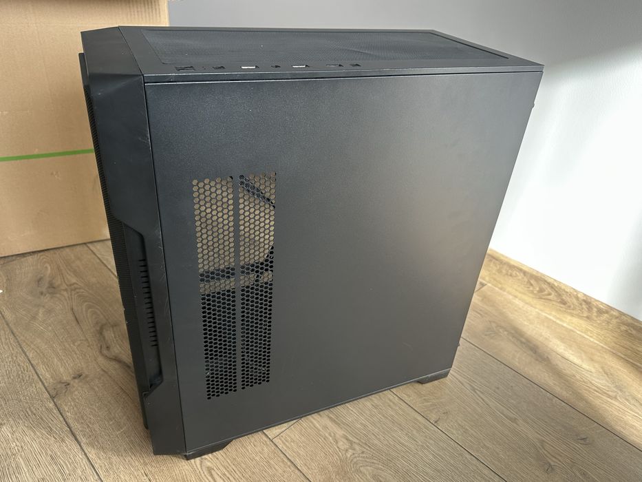 Корпуси GameMax Siege/Quest Black 3703472