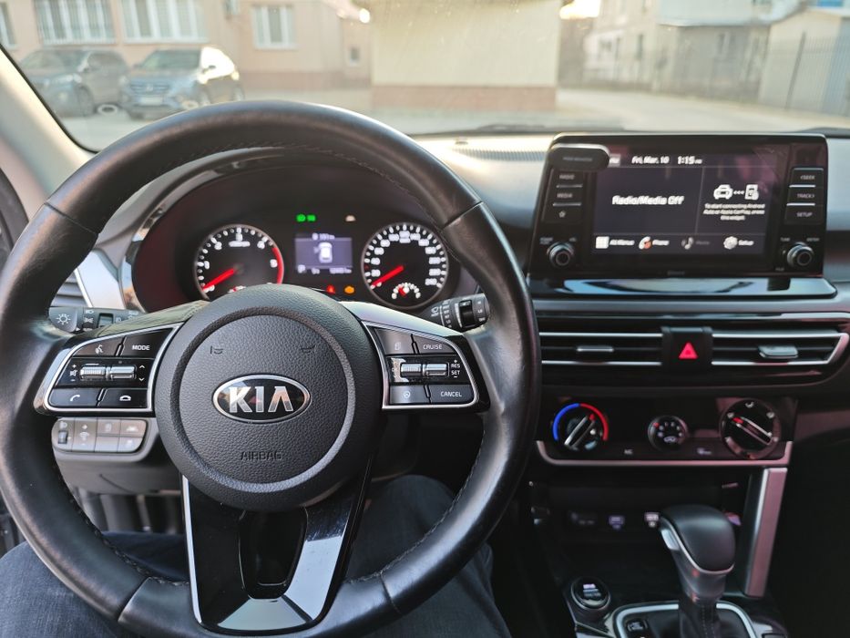 Kia seltos 2020 1.6 дизель signature