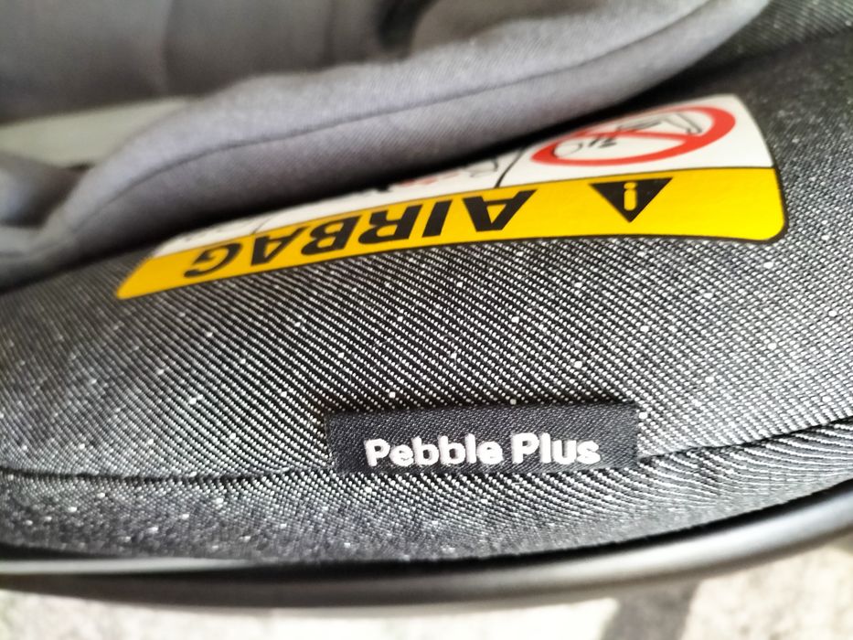 Nosidełko - fotelik samochodowy Maxi Cosi Pebble Plus z bazą