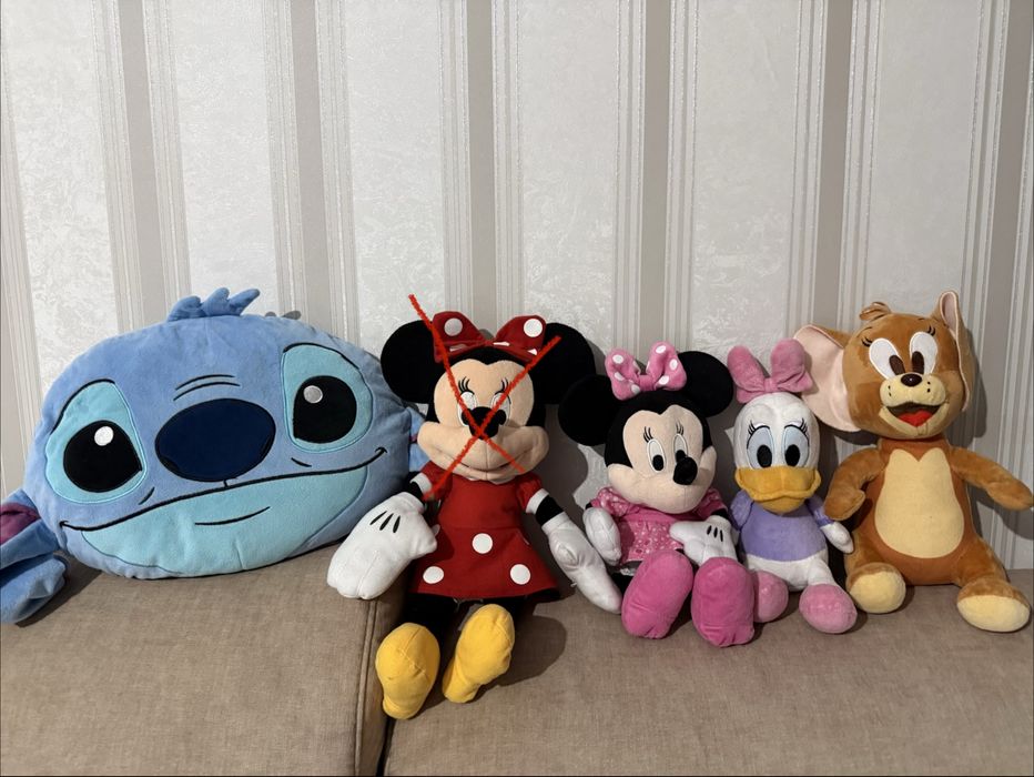 Іграшки дісней,дейзі,стіч