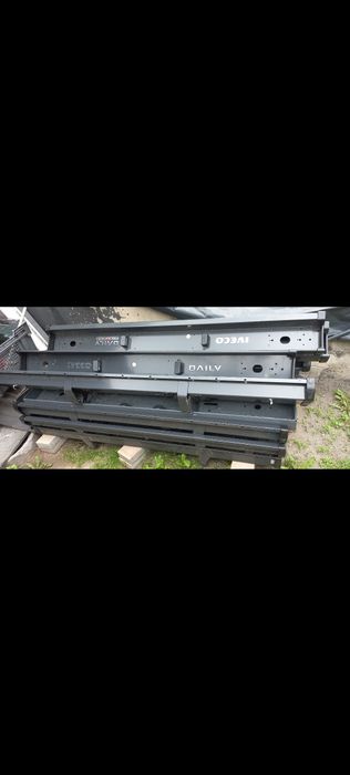 Belka Tylna zderzak Rama Master Iveco Sprinter Crafter Fiat  jak Nowe