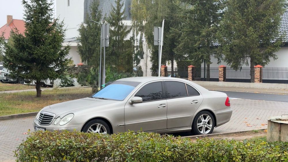 Mercedes-Benz W211 E320 CDI