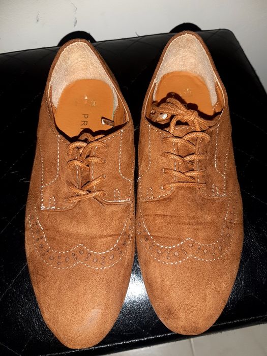 Sapatos clássicos camurça