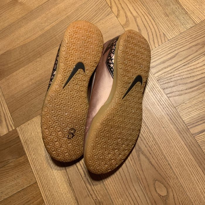 Buty halowe piłkarskie Nike