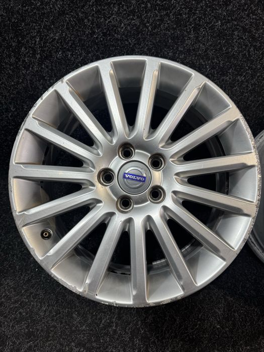 Диски Б/У 7R17 ET50 5x108 Dia63.4 Volvo Ford