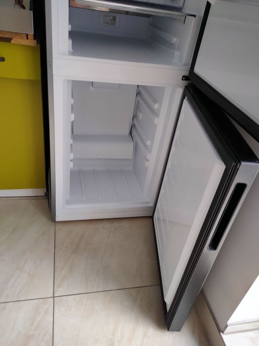 Lodówka Beko MCNA406I632XBRN uszkodzona w całości lub części