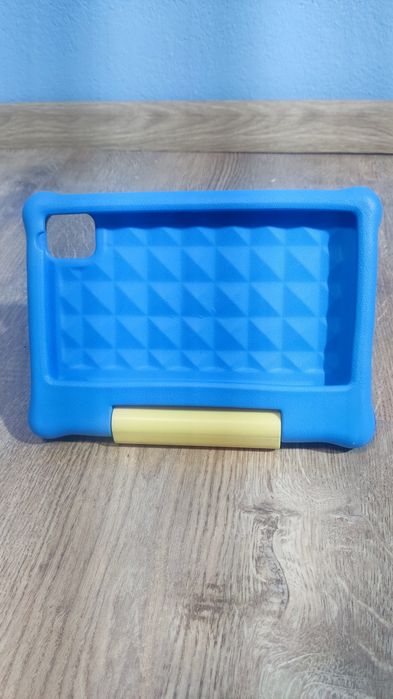 Etui na tablet..