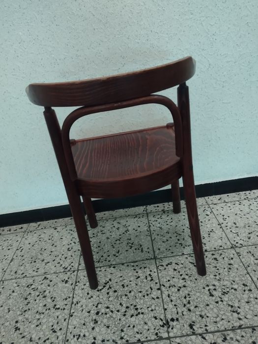 Stare dobre krzesło gięte