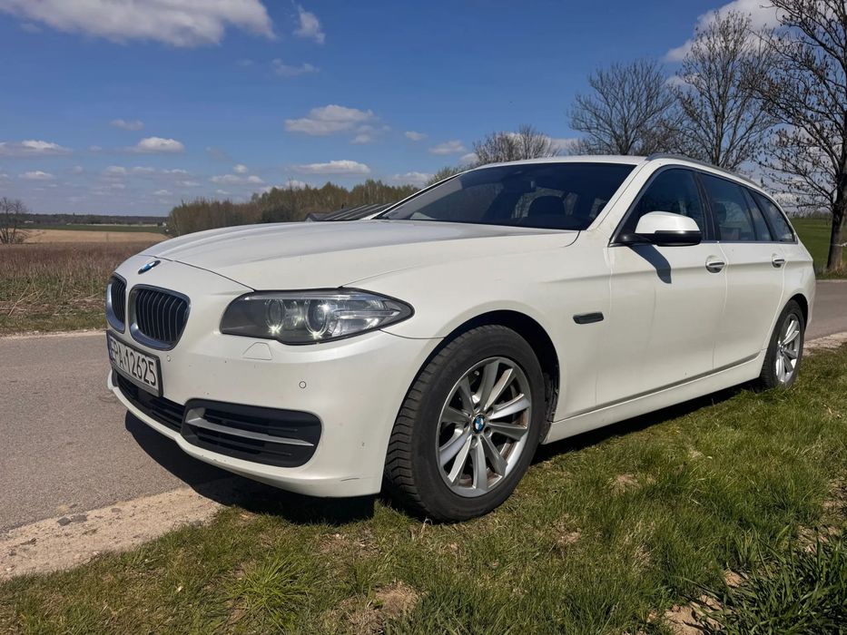 BMW Seria 5 520d xDrive Sport Line