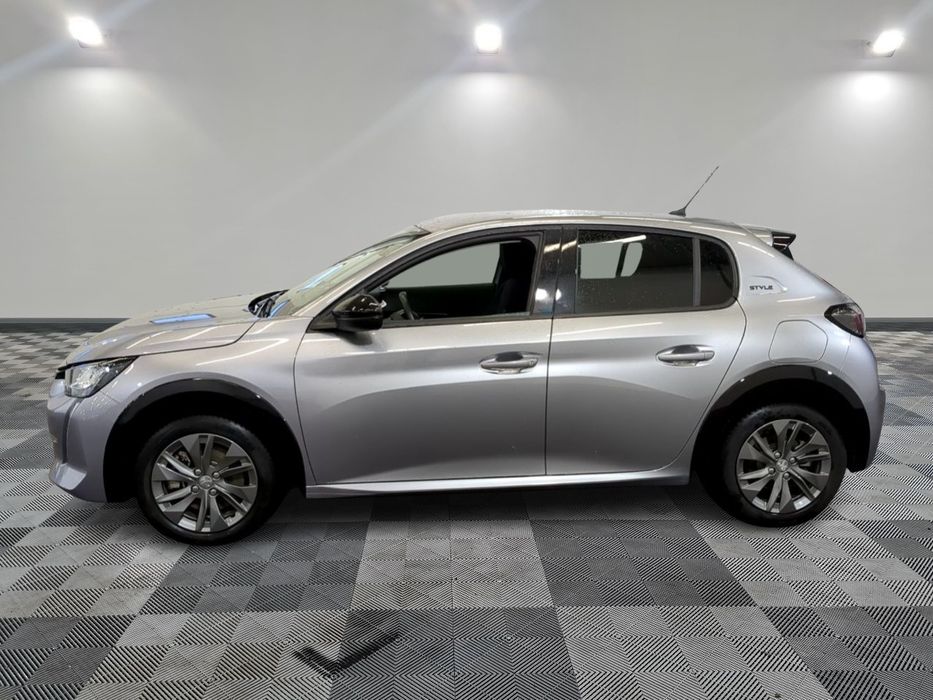 Peugeot e208 style