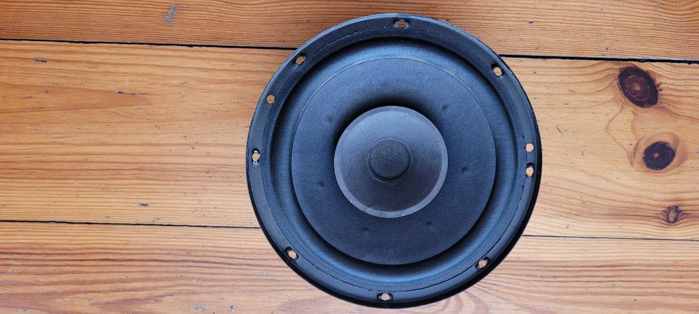 Głośniki 4 szt. z Renault 25 V6 Iniection. Wersja z wieżą audio.