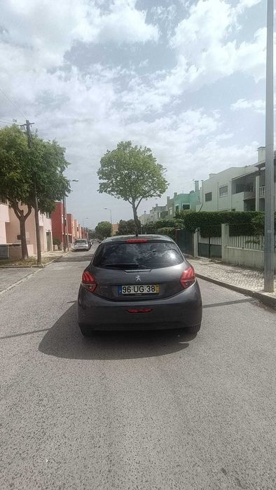 Peugeot 208 1.2 PureTech
