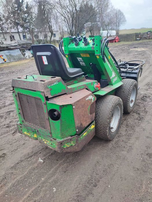 Miniładowarka Avant