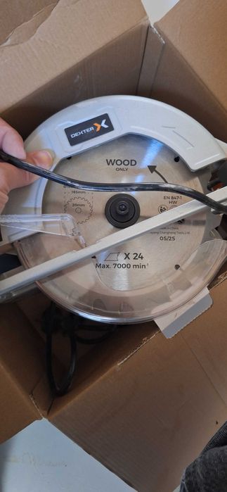 Serra cirgular dexter