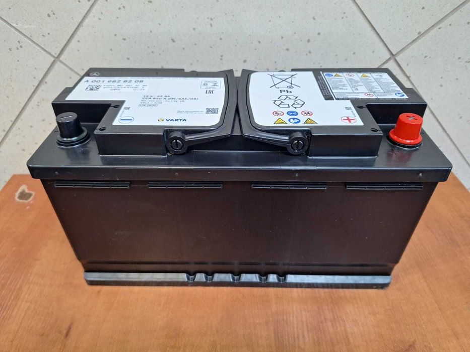 WLE Nowy akumulator Oryginał MERCEDES 92Ah 850A AGM - Varta Bmw Bosch